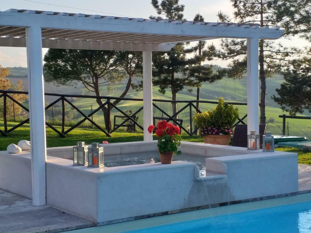 Le Maracla Country House 이에시 외부 사진