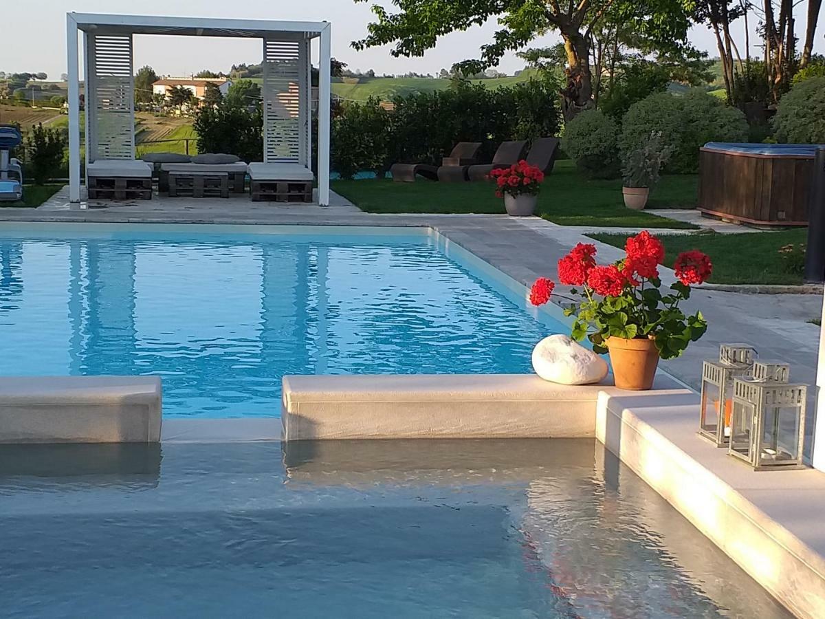 Le Maracla Country House 이에시 외부 사진
